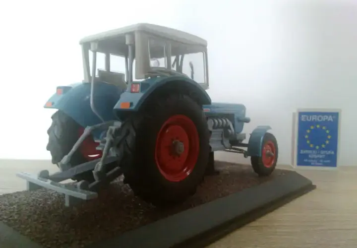 Traktor Zetor dla dziecka: Bruder czy Siku? Poradnik zakupowy