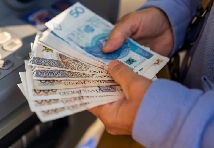 Ile za urodzenie dziecka? Sprawdź, jakie pieniądze dostaniesz!