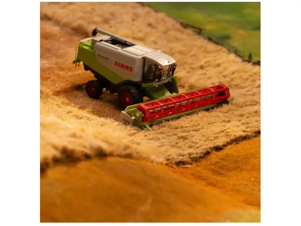 kombajn claas siku porównanie skali